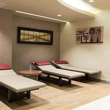 Hotell Ramada By Wyndham 3*