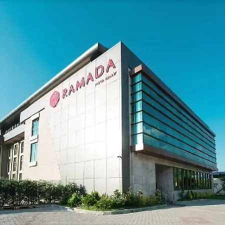 Hotell Ramada By Wyndham Gemlik