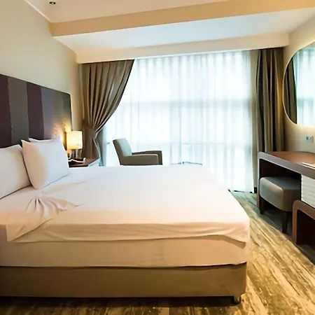Ramada By Wyndham 3*