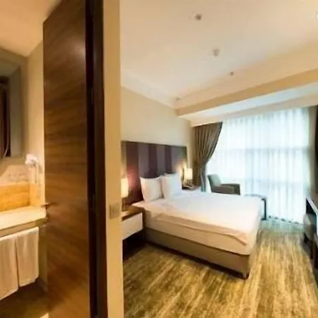 Ramada By Wyndham 3*