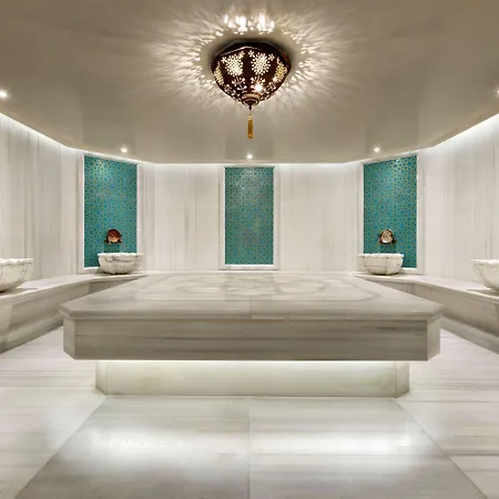 Ramada By Wyndham Otel 3*