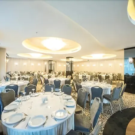 Ramada By Wyndham 3*