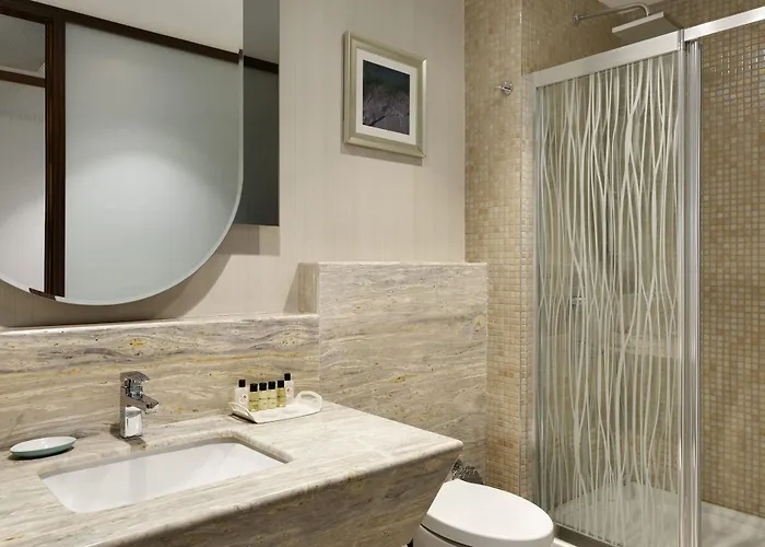 Ramada By Wyndham 3*